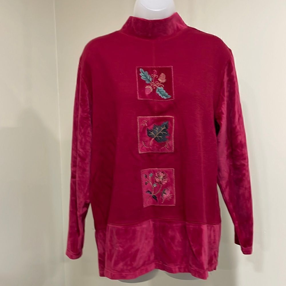 NWOT Erika Fall Inspired Top. Size M medium 8 10